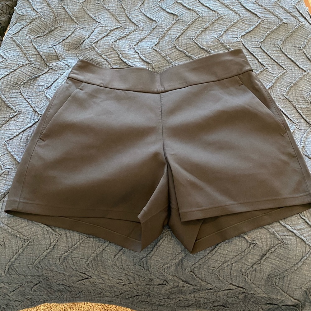 Lululemon black shorts